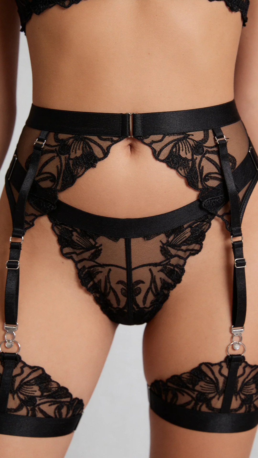 Clara Embroidered Mesh Garter Set